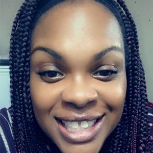 Meet your Posher, Felicia